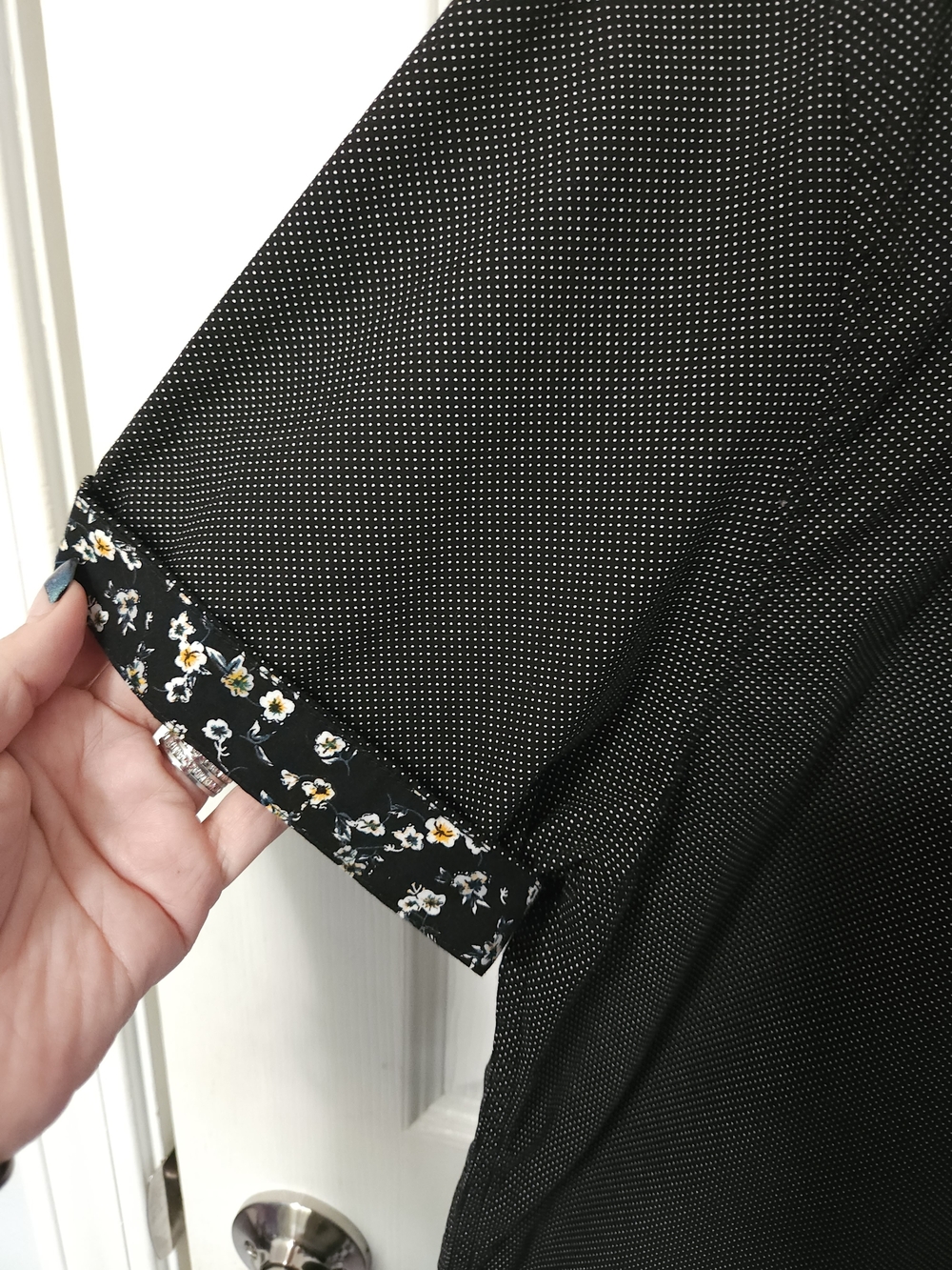 Denim & Flower Black Short-Sleeve Button-Down Shirt with Floral Trim - Picture 2 of 8